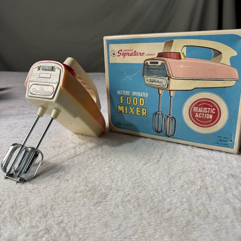 Vtg Mid Century Modern Toy Kitchen Pink Drink Hand Mixer Novelty Box Atomic MCM